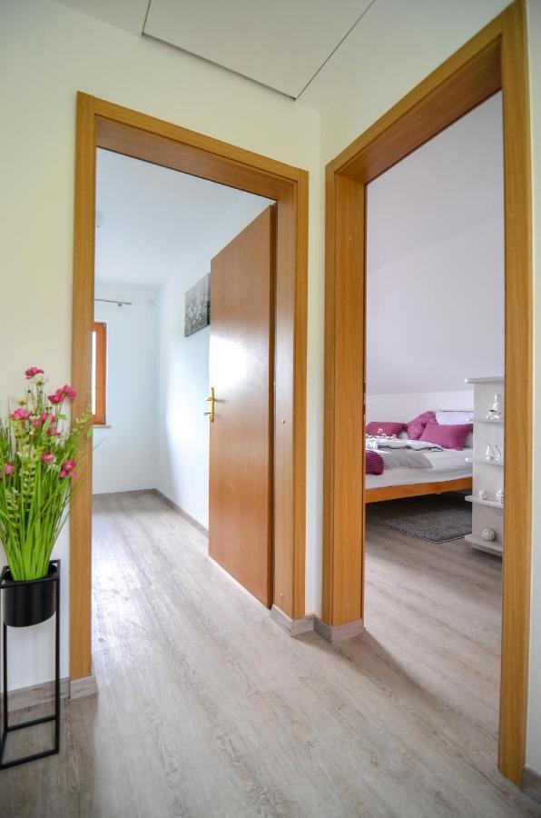 Flower House Подчетртек Экстерьер фото