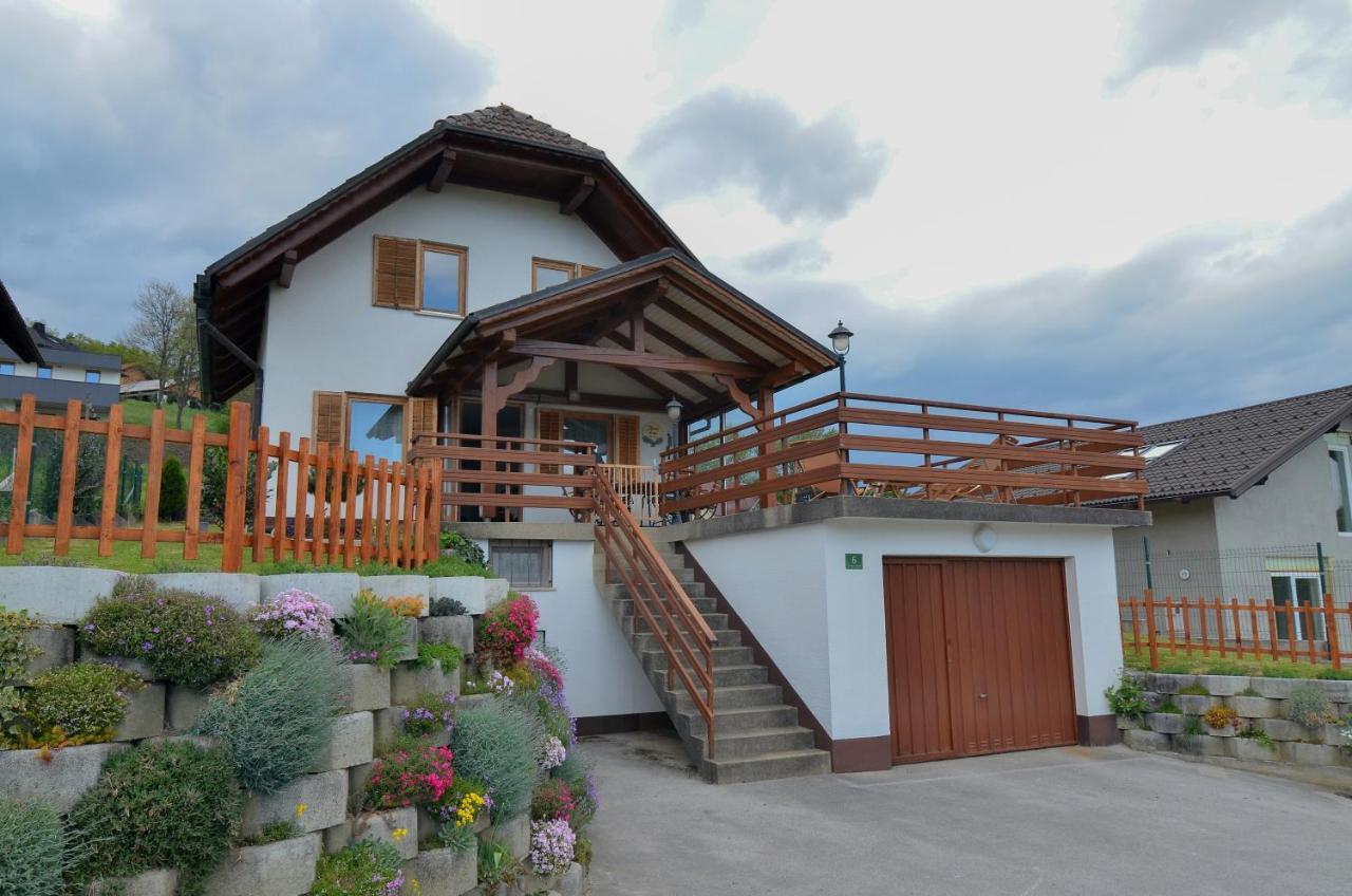 Flower House Подчетртек Экстерьер фото